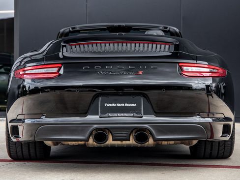 Certified 2017 Porsche 911 Carrera S image 11