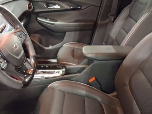 Used 2022 Chevrolet TrailBlazer RS w/ Sun and Liftgate Package AWD/4WD image 9