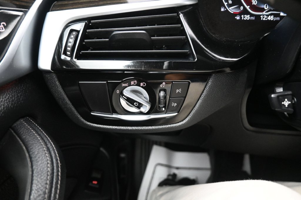 Used 2023 BMW 530i xDrive w/ Convenience Package AWD/4WD image 18