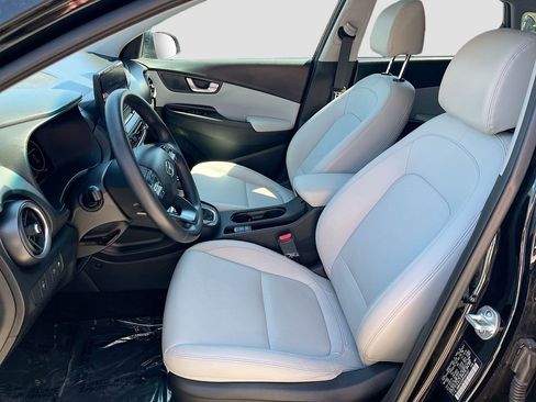 Used 2023 Hyundai Kona Limited AWD/4WD image 22