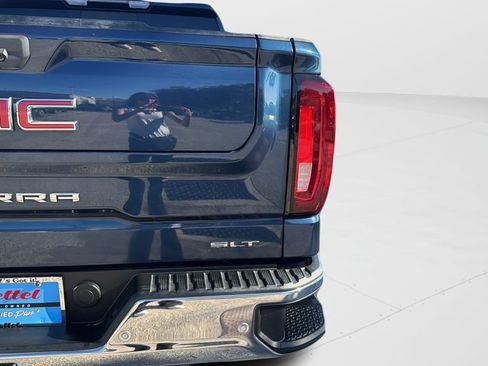 Used 2022 GMC Sierra 1500 SLT w/ SLT Premium Plus Package RWD image 39
