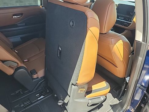 Used 2022 Nissan Pathfinder Platinum w/ Cargo Package FWD image 43