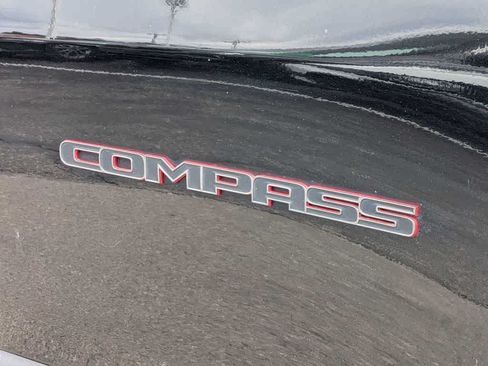 Certified 2021 Jeep Compass Trailhawk AWD/4WD image 12
