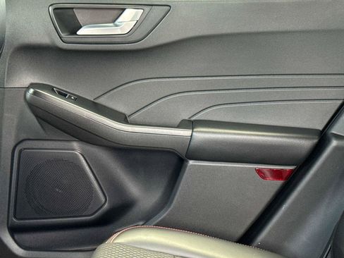 Used 2024 Ford Escape ST-Line w/ Tech Pack #1 FWD image 16