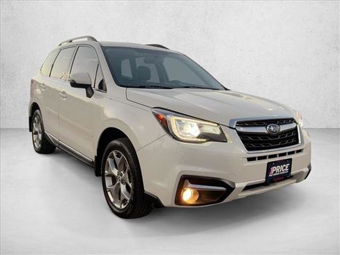 Used 2018 Subaru Forester 2.5i Touring image 3