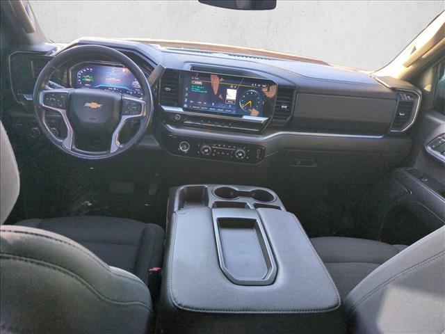 Used 2022 Chevrolet Silverado 1500 LT AWD/4WD image 18