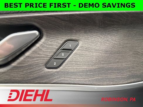 New 2025 Jeep Grand Cherokee Limited w/ Black Appearance Package image 23