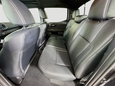 Certified 2020 Toyota Tacoma TRD Off-Road w/ TRD Premium Off Road Package image 26