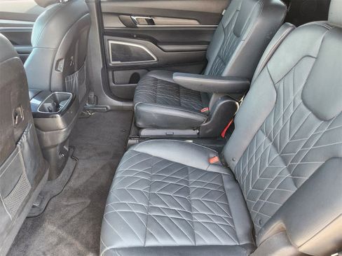 Used 2024 Kia Telluride EX X-Line image 25