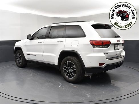 Used 2017 Jeep Grand Cherokee Trailhawk w/ Trailhawk Luxury Group image 4