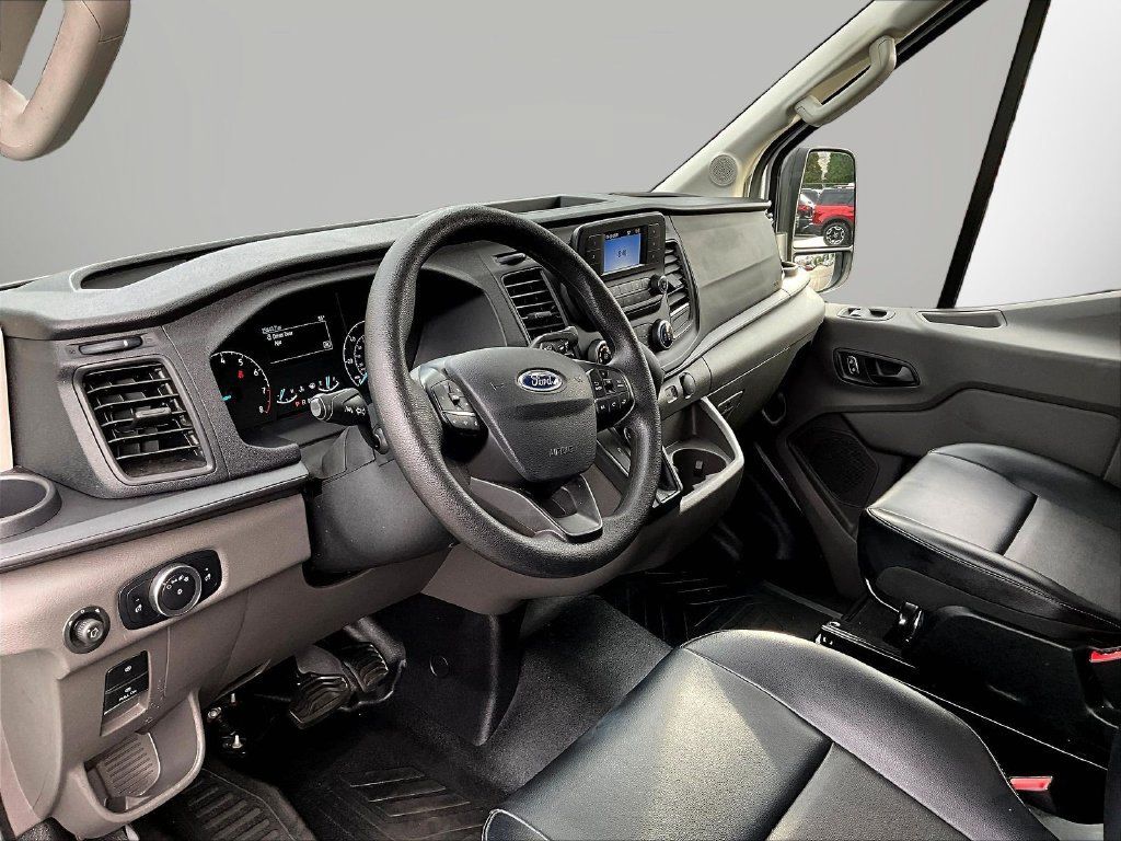 Used 2025 Ford Transit 250 148 High Roof Extended RWD image 19