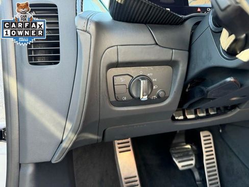 Used 2022 Audi R8 V10 w/ Carbon Exterior Package image 35