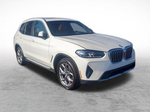 Used 2024 BMW X3 xDrive30i w/ Convenience Package AWD/4WD image 3