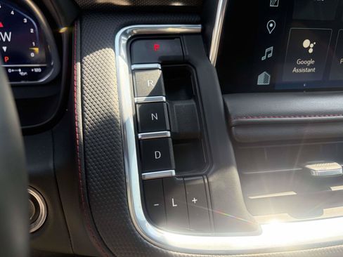 Used 2023 Chevrolet Tahoe RST w/ Luxury Package AWD/4WD image 20