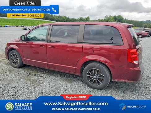 Used 2018 Dodge Grand Caravan SE FWD image 3
