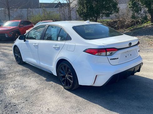 Used 2024 Toyota Corolla SE image 6