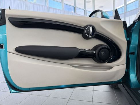 Used 2017 MINI Cooper S image 18