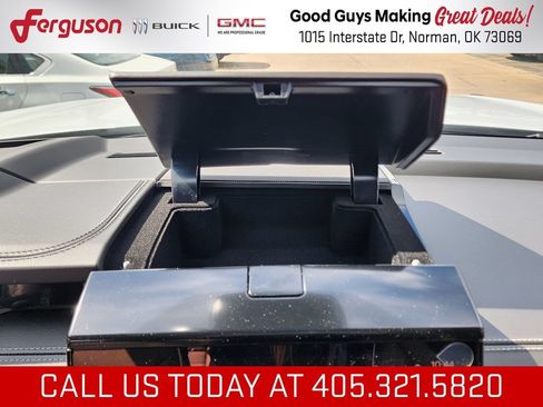 New 2026 GMC Yukon XL Denali Ultimate AWD/4WD image 35