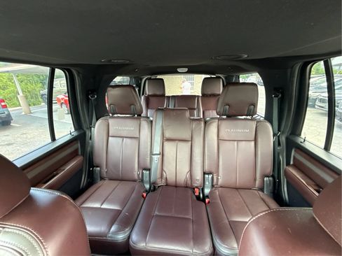 Used 2015 Ford Expedition Platinum AWD/4WD image 21
