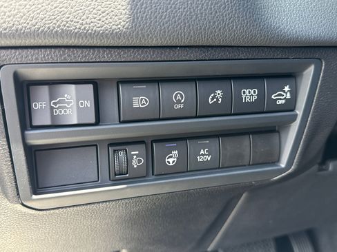 New 2026 Toyota Tundra Limited AWD/4WD image 24