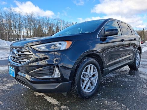 Certified 2022 Ford Edge SEL w/ Convenience Package image 3