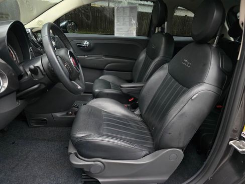 Used 2018 FIAT 500 Lounge image 25