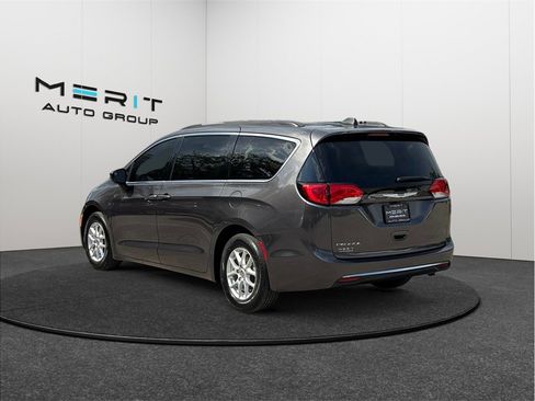Used 2021 Chrysler Voyager Lxi FWD image 7