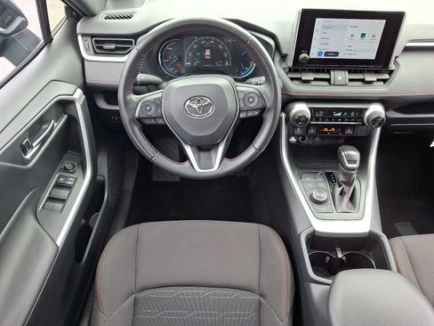 Used 2024 Toyota RAV4 SE w/ Weather & Moonroof Package AWD/4WD image 11