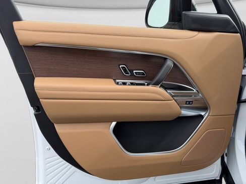 New 2026 Land Rover Range Rover SE AWD/4WD image 12