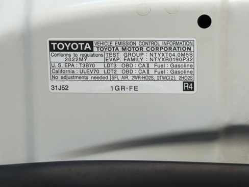 Used 2022 Toyota 4Runner Limited AWD/4WD image 36