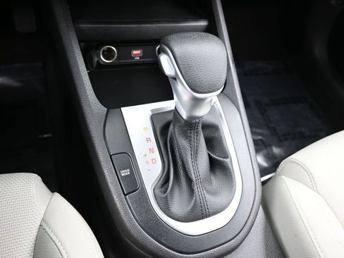 Used 2022 Kia Forte LXS w/ LXS Technology Package image 24