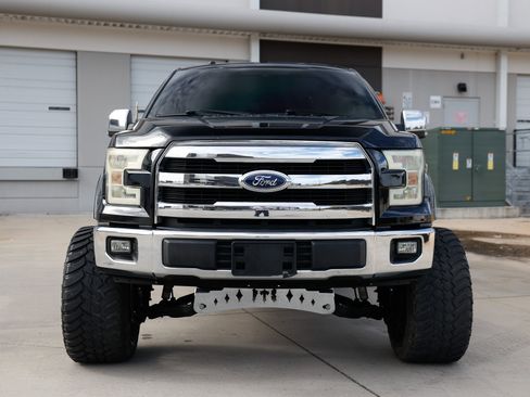 Used 2017 Ford F150 Lariat w/ Equipment Group 501A Mid image 22