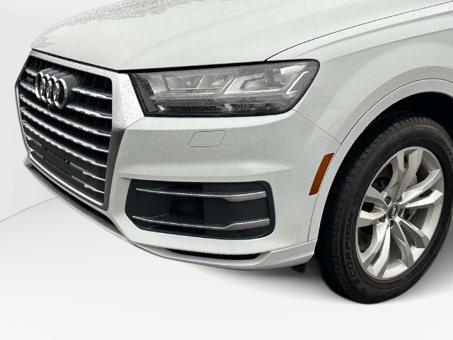 Used 2019 Audi Q7 3.0T Premium Plus w/ Premium Plus Package AWD/4WD image 8