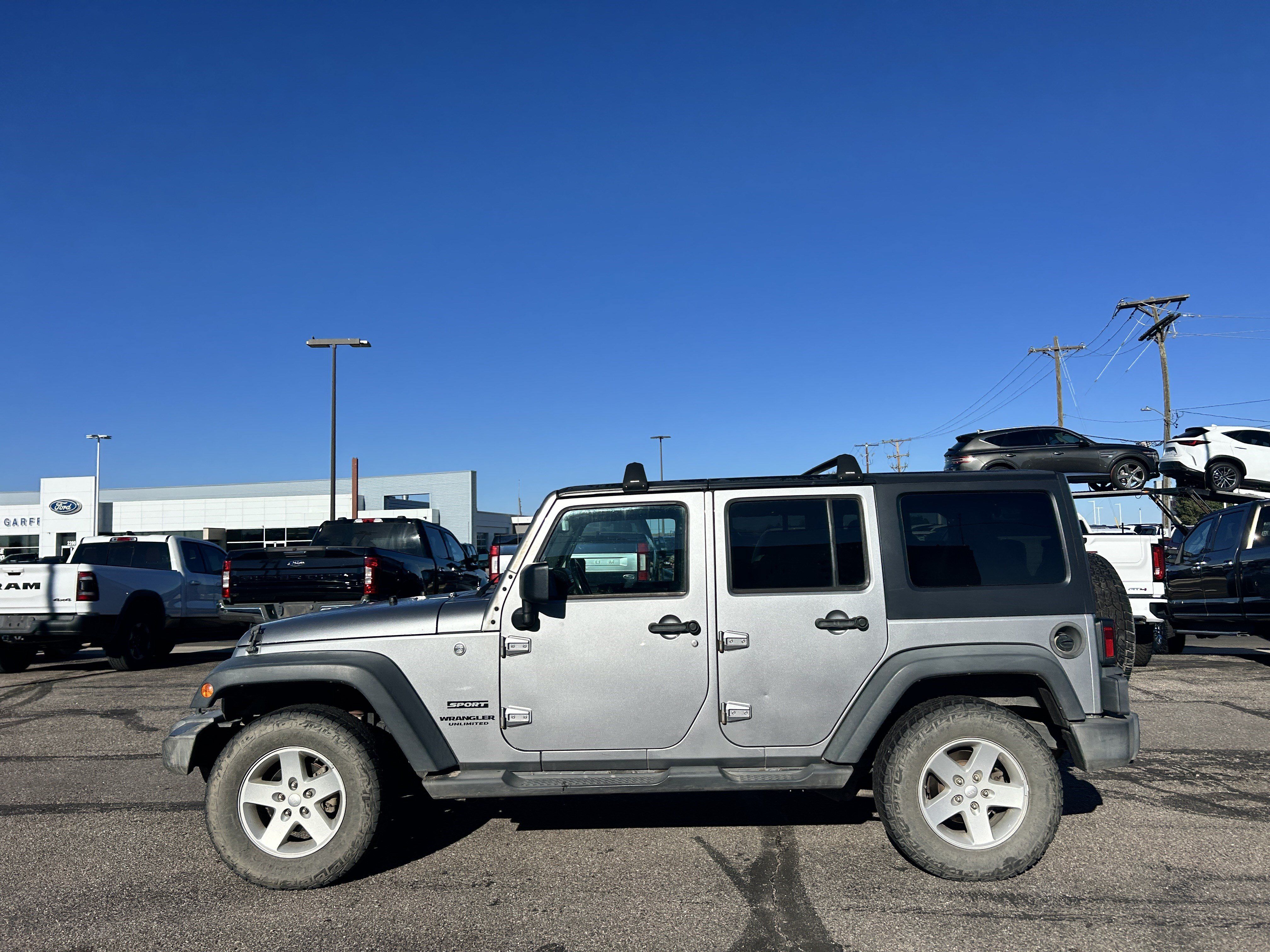 Used 2016 Jeep Wrangler Unlimited Sport w/ Quick Order Package 24S AWD/4WD image 2