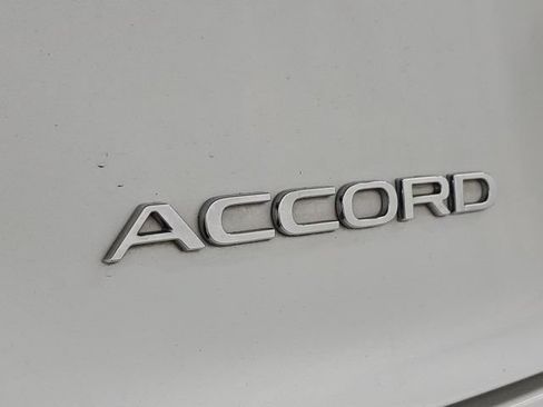 Used 2023 Honda Accord EX image 9