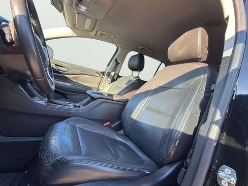 Used 2017 GMC Acadia SLE image 8