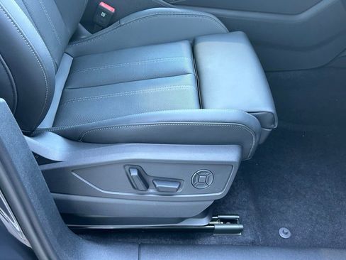 New 2025 Audi Q5 Premium Plus AWD/4WD image 40