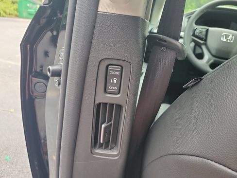 New 2026 Honda Odyssey EX-L image 13