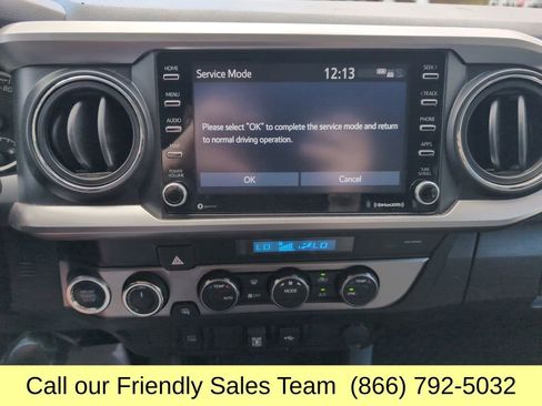 Used 2023 Toyota Tacoma SR5 AWD/4WD image 21