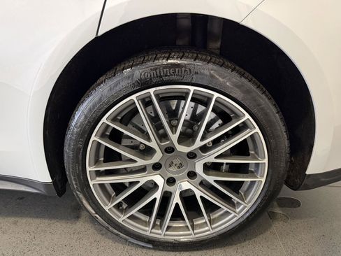 Used 2025 Porsche Panamera Turbo image 11