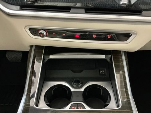 Certified 2024 BMW X7 xDrive40i w/ Executive Package AWD/4WD image 12