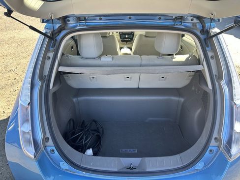 Used 2012 Nissan Leaf SL image 25