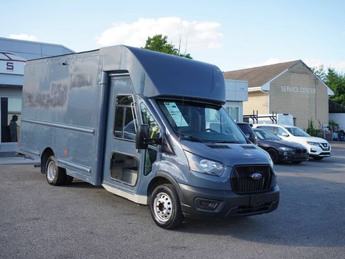 Used 2021 Ford Transit 350 DRW RWD image 8