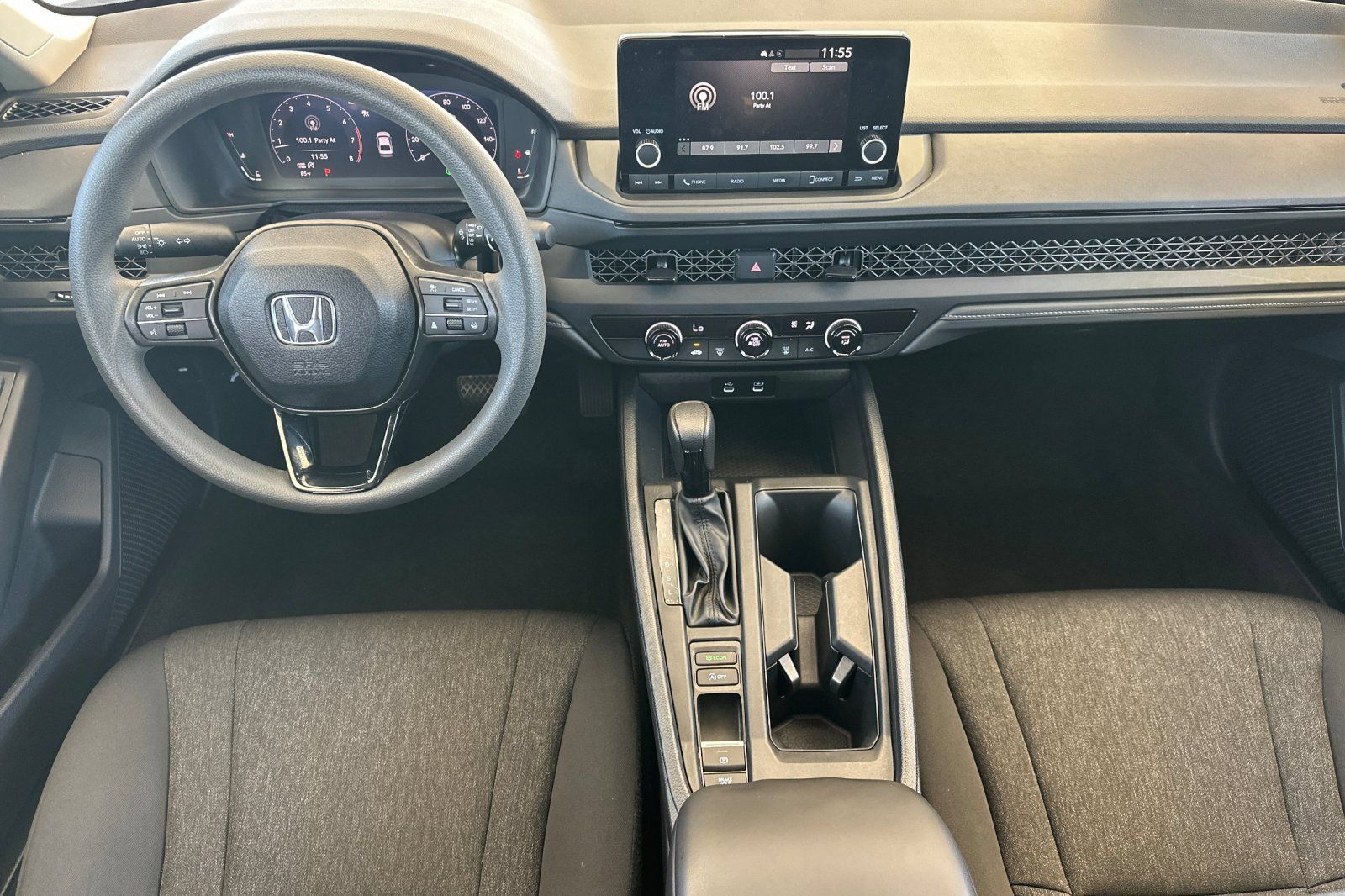 Certified 2025 Honda Accord LX image 13