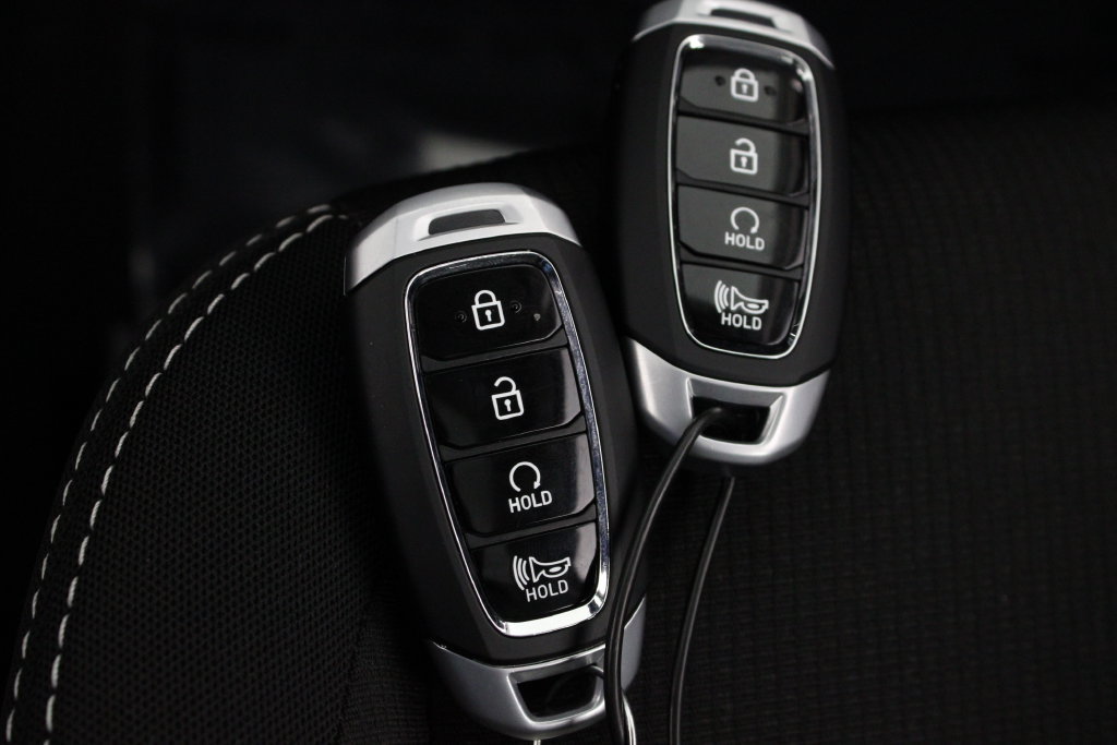 Certified 2026 Hyundai Venue SEL FWD image 32