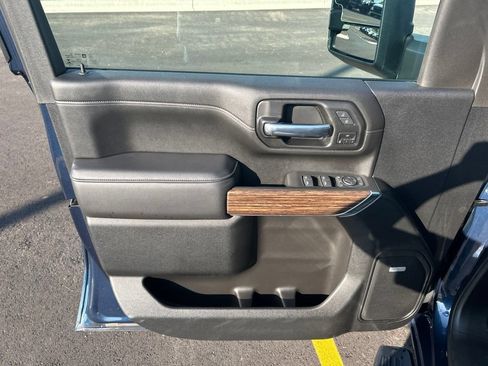 Used 2021 Chevrolet Silverado 3500 High Country w/ Z71 Off-Road Package AWD/4WD image 15
