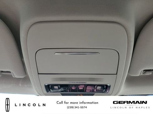 New 2025 Lincoln Navigator Reserve image 32