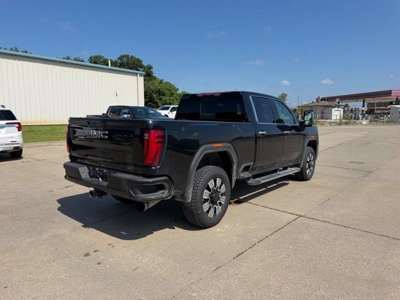 Used 2024 GMC Sierra 2500 Denali w/ Max Trailering Package AWD/4WD image 3
