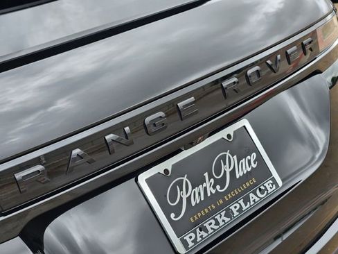 Used 2025 Land Rover Range Rover Evoque S image 11