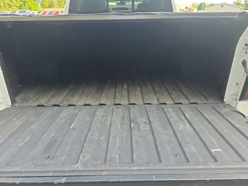 Used 2021 GMC Sierra 1500 Elevation w/ Preferred Package AWD/4WD image 17